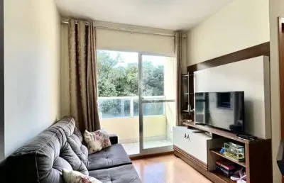 Apartamento com sacada e churrasqueira, ótima posição solar e vista para area verde!