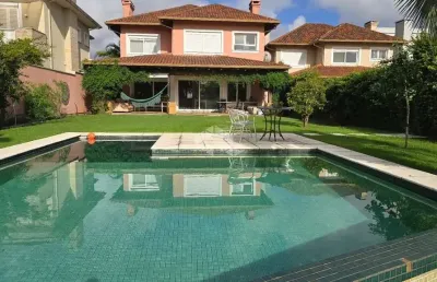 Casa com 4 dormitórios sendo 4 suítes no condomínio terra ville, com 341,09 m2