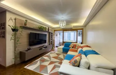Apartamnento de 03 dormitórios,  garagem, no menino deus próximo a orla do guaiba