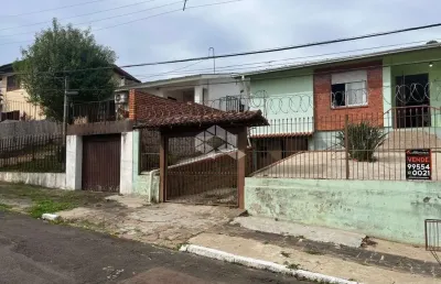 Casa com 3 quartos à venda na Das Camélias, 40, Santa Tereza, Porto Alegre