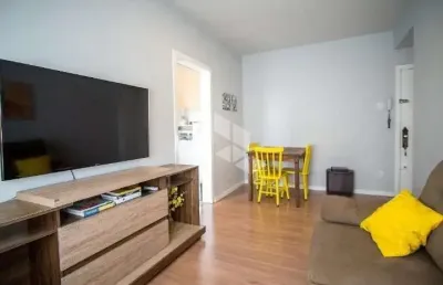 Apartamento 2 dormitorios com 1 vaga de garagem, no bairro santo antonio