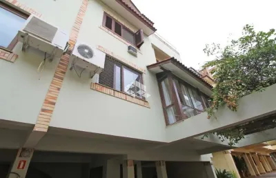 Casa em condomínio fechado com 3 quartos à venda na Rua Miguel Couto, 293, Menino Deus, Porto Alegre