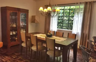 Casa com 3 quartos à venda na Avenida Guaíba, 4226, Vila Assunção, Porto Alegre