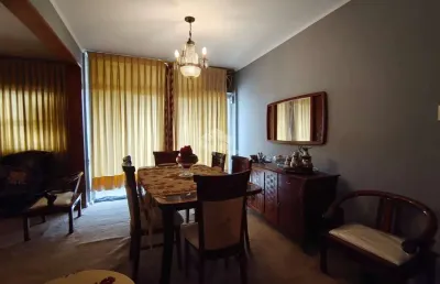 Apartamento de 3 dormitórios no bairro farroupilha com 157n²