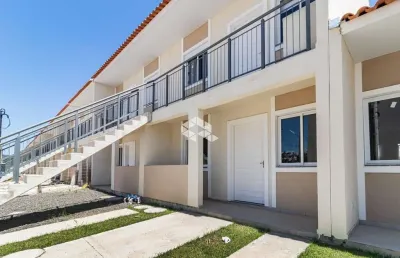 Casa condomínio 2 dormitórios pátio churrasqueira 1 garagem