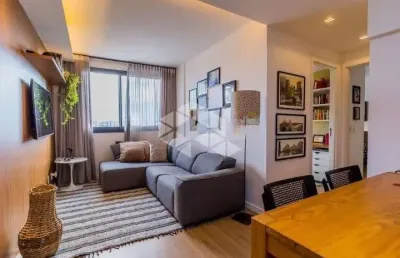 Apartamento 2 dormitórios sendo 1 suíte, garagem escriturada. 58m² área privativa, bairro azenha em porto alegre.