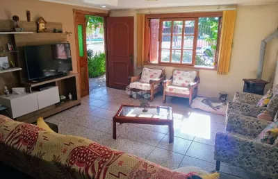 Casa com 4 quartos à venda na Rua Marista, 216, Vila João Pessoa, Porto Alegre
