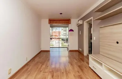 Apartamento impecável 02 dormitórios, garagem privativa