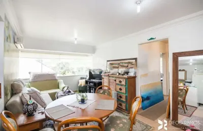 Apartamento 2 dormitórios/quartos, 2 vagas/box escrituradas no jardim botânico.