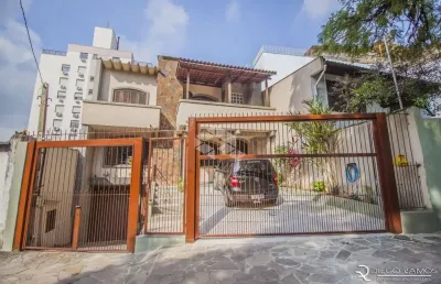 Casa com 287m² com 3 dormitórios/quartos no bairro são joão/porto alegre