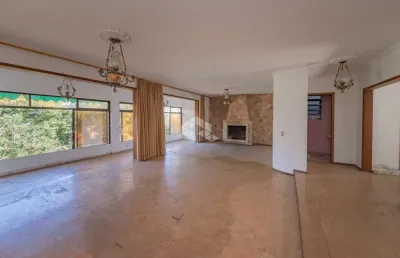 Casa com 3 quartos à venda na Avenida General Barreto Viana, 590, Chácara das Pedras, Porto Alegre