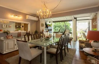 Casa  4  quartos super versátil para uso residencial ou comercial  no bairro auxiliadora, porto alegre