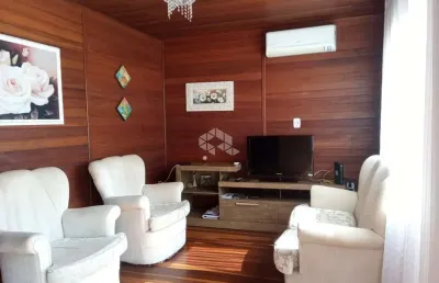Linda casa rústica 3 dormitórios no bairro cavalhada