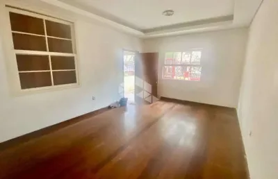 Casa térrea 2 dorm com apartamento anexo de 2 dorm.