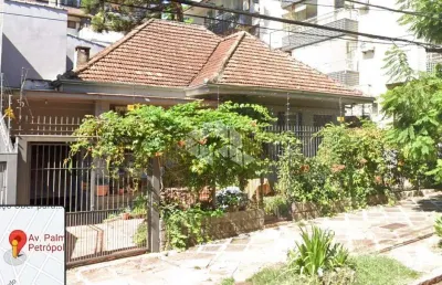 Casa com 3 dormitórios e 1 vaga no bairro petrópolis