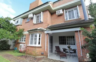 Casa,  entrar e morar casa 4 dorm, suite master, churrasqueira, 2 vagas cobertas, trilhas