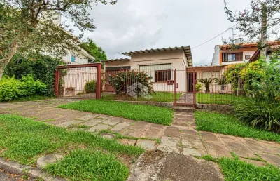 Casa com 3 quartos à venda na Rua Licínio Cardoso, 51, Chácara das Pedras, Porto Alegre
