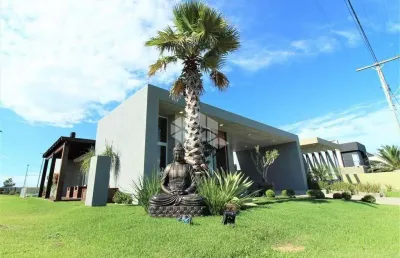 Casa em condomínio fechado com 3 quartos à venda na Avenida Diamante, 115, Condomínio Riviera Xangri-Lá, Xangri-Lá