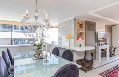Lindo apartamento com vista panorâmica em andar alto