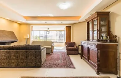 Apartamento com 134 metros, 3 dormitórios e duas vagas na auxiliadora