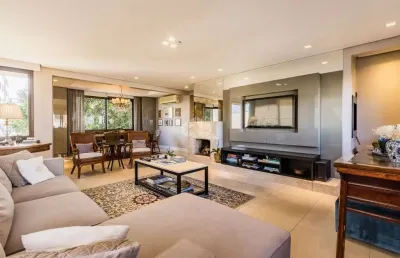 Apartamento com 3 quartos à venda na Rua Cônego Viana, 45, Rio Branco, Porto Alegre
