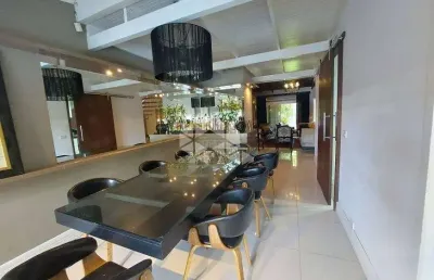Casa com 3 quartos e 4 banheiros à venda, 323 m² por r$ 1.490.000