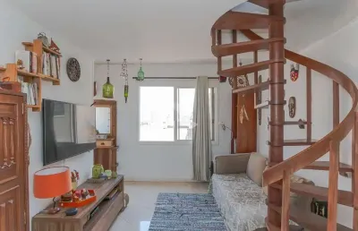 Cobertura com 2 quartos à venda na Rua Santo Antônio, 618, Floresta, Porto Alegre