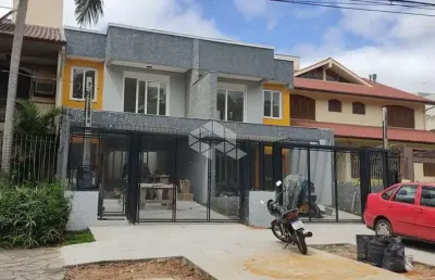 Casa em condomínio fechado com 3 quartos à venda na Avenida José Gertum, 570, Chácara das Pedras, Porto Alegre