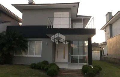 Casa em condomínio com 3 dormitórios, sendo 2 suites e 5 vagas em osório