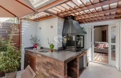 Maravilhosa cobertura duplex à venda no cobiçado bairro auxiliadora