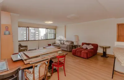 Apartamento de 3 quartos com vista espetacular no bairro petrópolis.