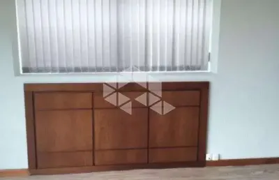 Sala comercial com 1 sala à venda na Rua Dona Laura, 471, Rio Branco, Porto Alegre