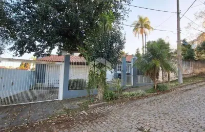 Casa com 4 quartos à venda na Rua José Pedro de Moura, 39, Jardim Isabel, Porto Alegre