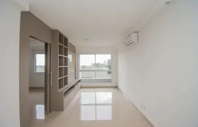 Apartamento de 01 dormitório com 45 m² no bairro petrópolis