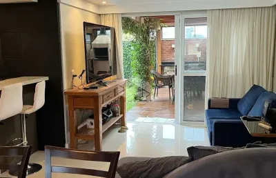 Casa em condomínio, 241m2 privados e garagem para 2 veículos no teresópolis