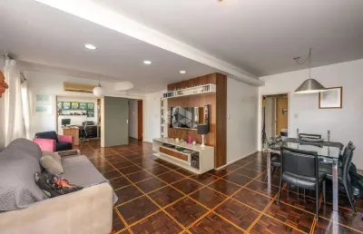 Apartamento de 172 m2, 2 dormitórios no centro histórico.