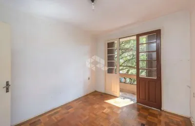 Oportunidade!! amplo apartamento de 3 dormitorios em petropolis