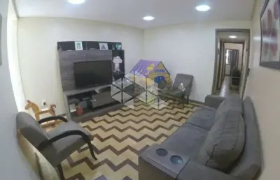 Apartamento com 2 quartos e 1 banheiro à venda, 67 m²