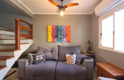 Casa  2 dormitórios no bairro vila nova em  porto alegre