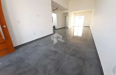 Casa térrea nova, 3 dormitórios, suíte, pátio e churrasqueira no lagos de nova ipanema.