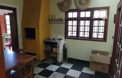 Belo sobrado com três dormitórios no jardim isabel ,local privilegiado.