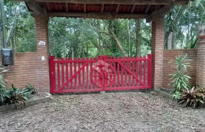 Sitio com 2 quartos, 1 banheiro com hidromassagem, à venda no lami -extrema.