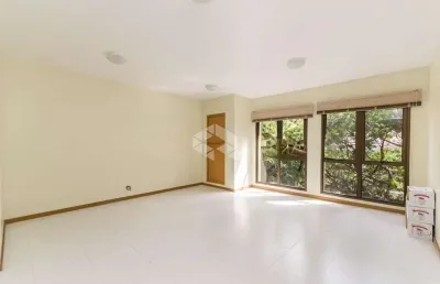 Sala comercial no condomínio biltmore no bairro praia de belas com box escriturado