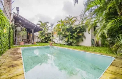 Casa térrea á venda no bairro ipanema a metros da orla do guaíba