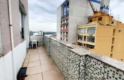Apartamento de 2 dormitórios com sacada e vista para o guaíba no centro histórico