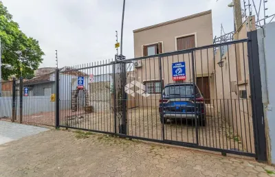 Casa 5 dormitórios 300 m2, 5 banheiros, churrasqueira , terreno de 436 m2 no navegnates