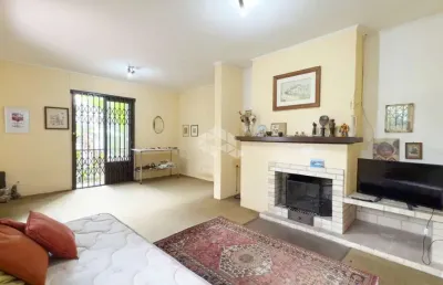 Casa com 3 quartos e 2 banheiros, 209m², santa tereza