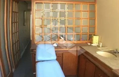 Sala comercial, mobiliada, com vaga dupla, bairro rio branco em porto alegre