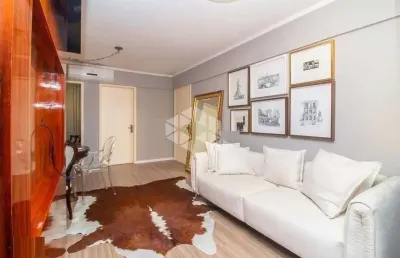 Apartamento de 2 quartos suite, sacada com churrasqueira desocupado e 1 vaga.