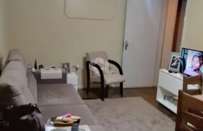 Apartamento térreo de 2 dormitórios com 56,29m² na garibaldi bairro bom fim.